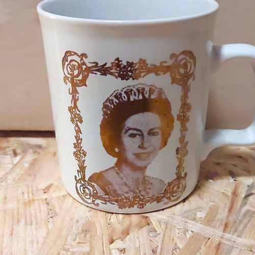 Queen elizabeth silver - queen,