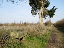 Photo A3 3 Stones adjacent to