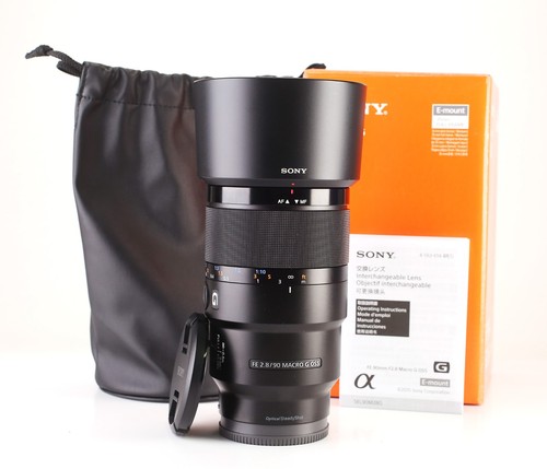 Sony 90mm macro - f2.8,