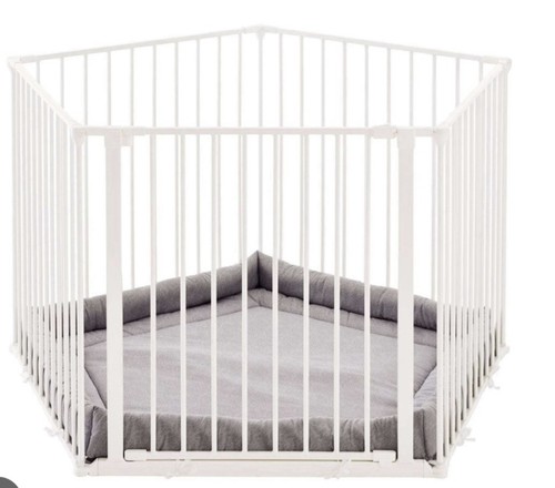 Baby dan playpen with play - dan,
