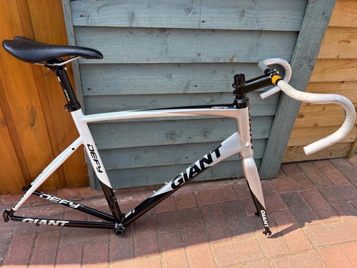 Giant defy aluminium road bike - giant,