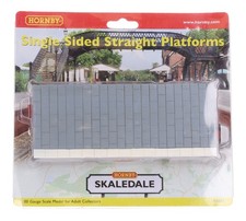 R8583 Hornby OO Pair Of