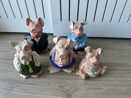 Nat west pigs full - pigs,