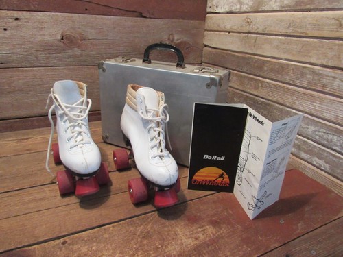 Vintage woman roller derby - vintage,