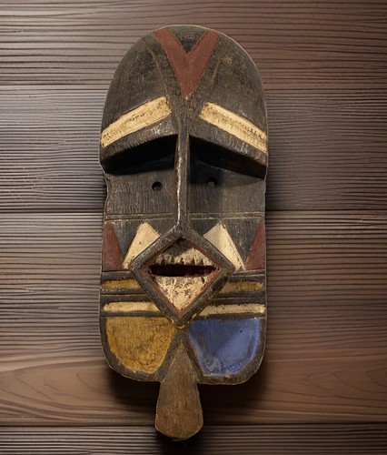 Authentic african art wooden - art,