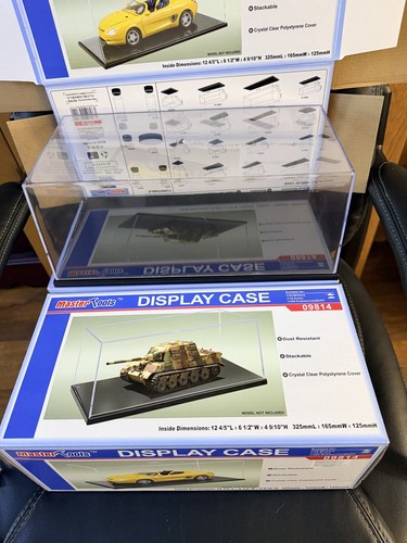 Trumpeter display case for - display,