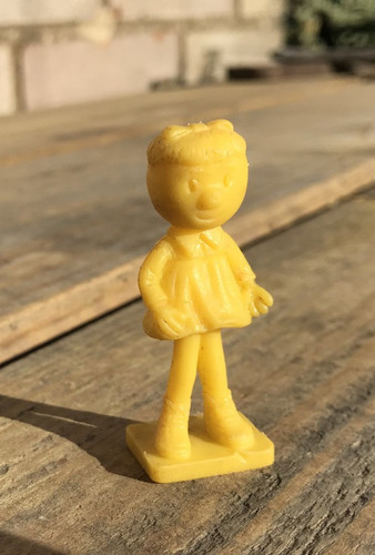 Yellow vintage 1968 kelloggs - yellow,