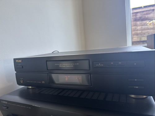 Teac compact disc player - compact,
