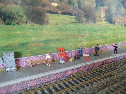 Model railway figures - model, ~