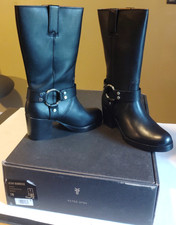 NEW Frye Women’s Sz 7 B D