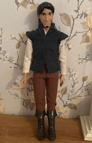 Disney store tangled - tangled, flynn