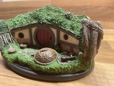 Weta 31 LAKESIDE Hobbit Hole The Hobbit The Lord of the Rings Statue IN STOCK