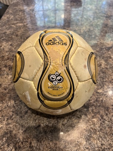 Adidas teamgeist berlin 2006 - teamgeist,