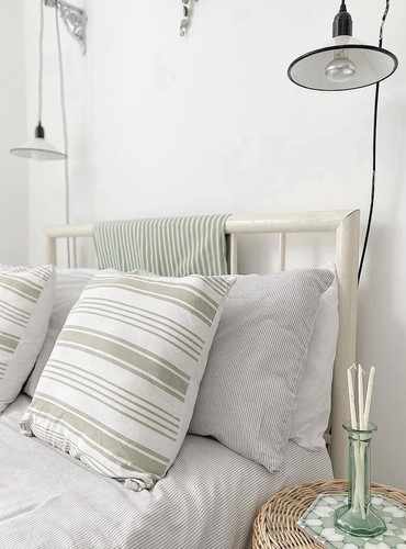 Vintage white black enamel - black,