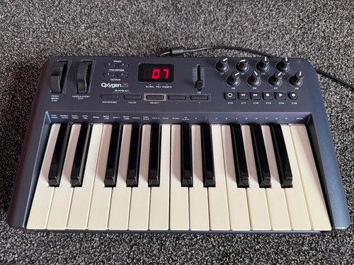 Audio oxygen keyboard - 25,