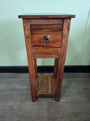 Sheesham lamp table with - lamp,