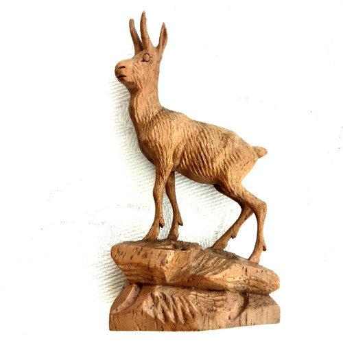 Black forest wooden carving - black,