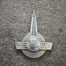 MORRIS MINOR BONNET BADGE