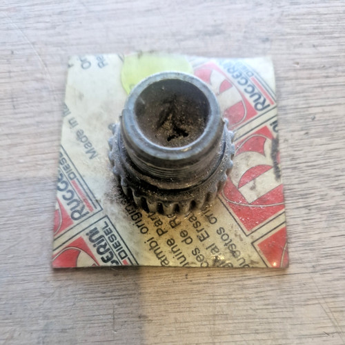 Ruggerini oil filler - , plug