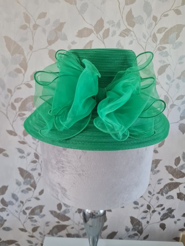 Green ladies wedding hat - wedding,