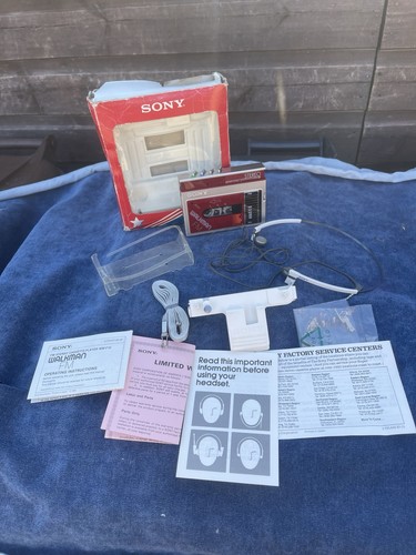 Original vintage sony walkman - vintage,