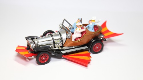 Corgi 266 chitty bang - 266,