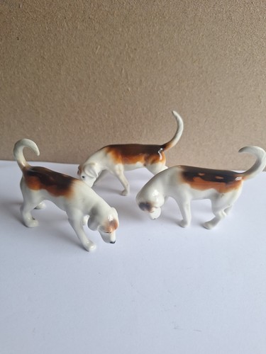 Beswick fox hounds - , pb95