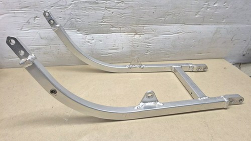 Suzuki rgv250 vj21 cradle - suzuki,