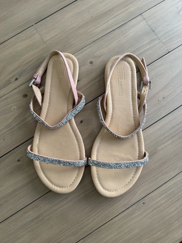 Women nude strappy sandals - strappy,