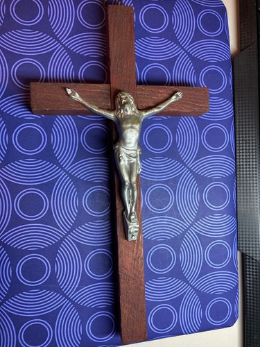 Solid wood crucifix - crucifix, wall