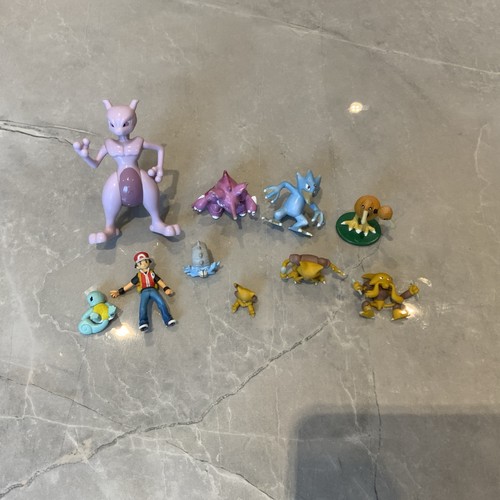 Bundle pokemon figures - of,