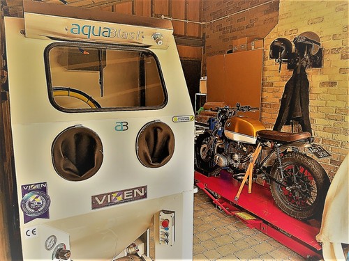 Carburettor vapour blasting - vapour,