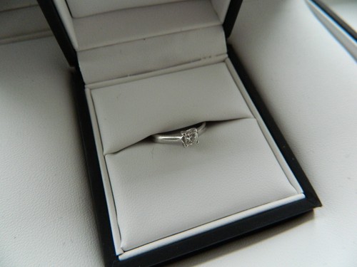 Engagement ring leo - ring, diamond