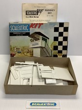 M SCALEXTRIC TRI-ANG VINTAGE K704 MARSHAL'S HUT (UN-BUILT KIT BOXED) 1.32