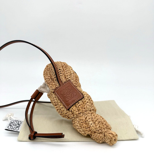 Loewe tulip shell - tulip, anagram