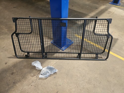 Land rover defender dog guard - rover,
