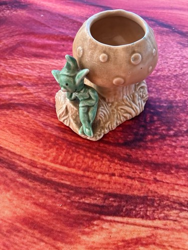 Vintage sylvac pixie toadstool - vintage,