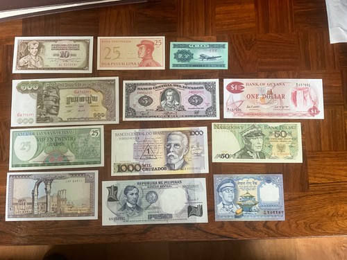 International currency - international,