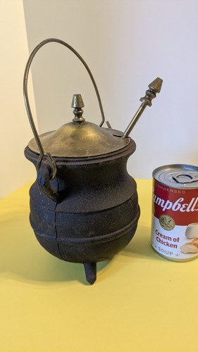 Cast iron cauldron hearth fire - cast,