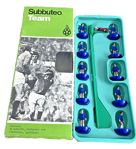 Subbuteo table soccer scale - table,