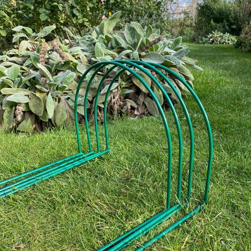 Metal garden plant - metal,