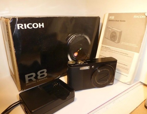 Boxed ricoh digital - r8,