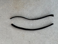 DETOMASO PANTERA 71-74 PARTS:     SIDE ENGINE COVER RUBBERS   (NOS)