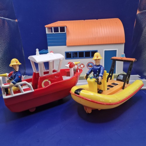 Fireman sam lifeboat - fireman,