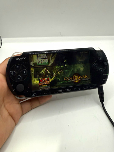 Sony psp 3000 handheld console - sony,