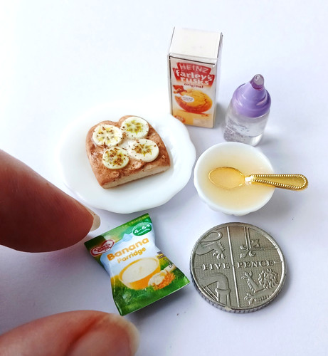 Dolls house miniature - dolls,
