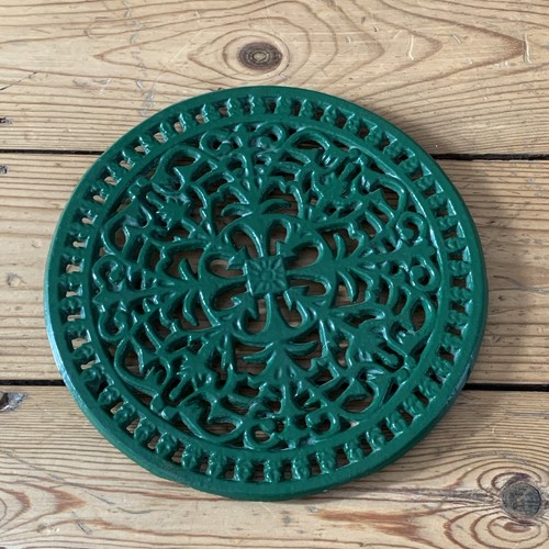 Vintage green round heavy - green, cast