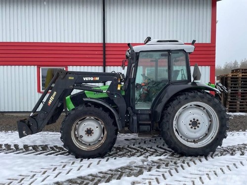 Deutz fahr agrofarm operator - deutz,