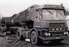 B/W PHOTO: YORKLEY TIMBER (ROSS-ON-WYE) ERF A SERIES ARTIC TIMBER TRAILER