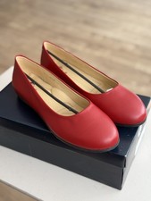 BNIB Size 7 Red Virgin Atlantic Cabin Crew Shoes